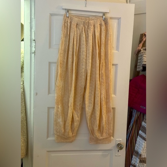 Free People Sweet Tea Combo Eyelet Pants | PEACH/NEUTRAL Color - NWT - Picture 5 of 8
